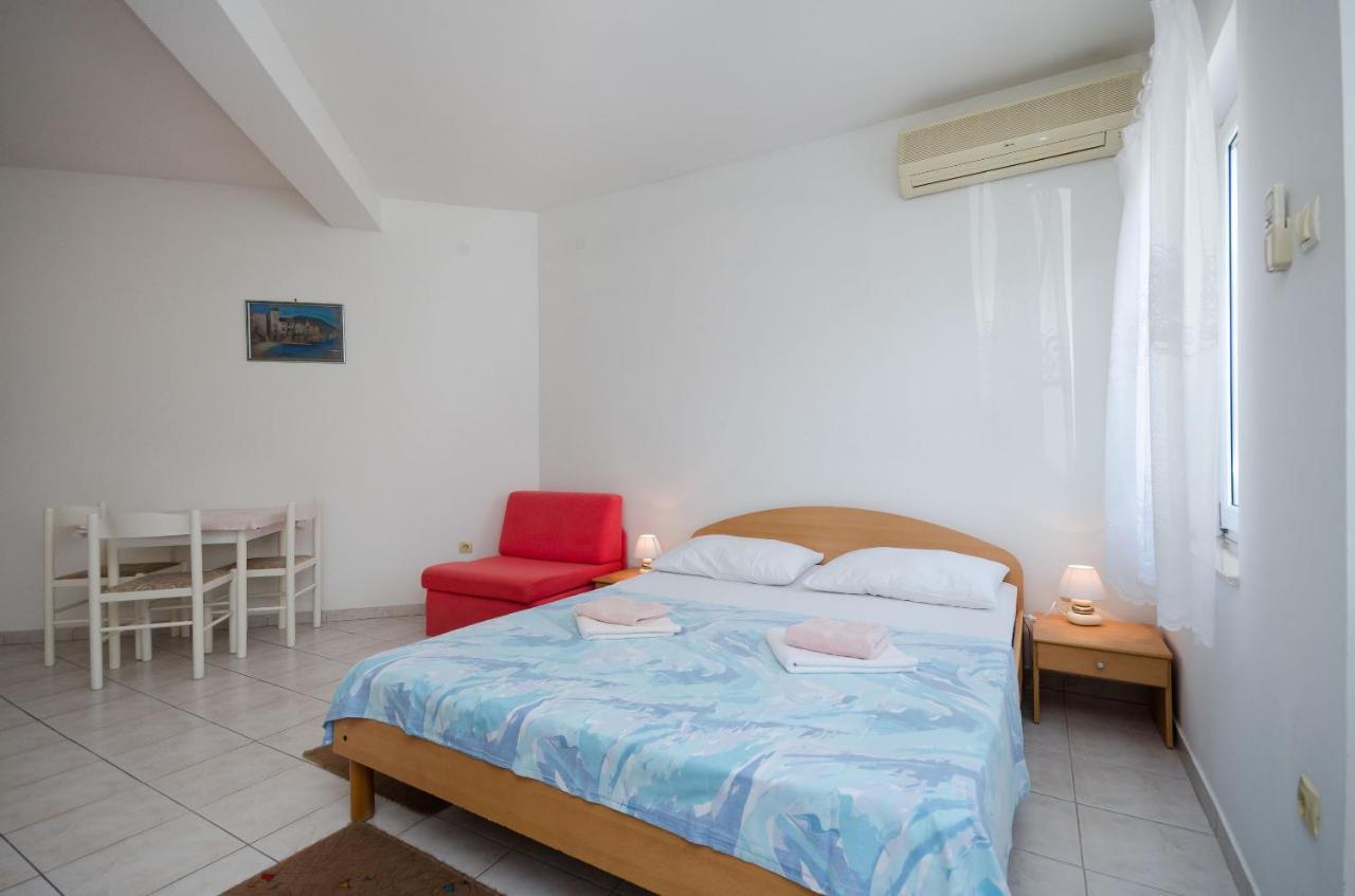 נובי ווינודולסקי Apartments Branimir מראה חיצוני תמונה