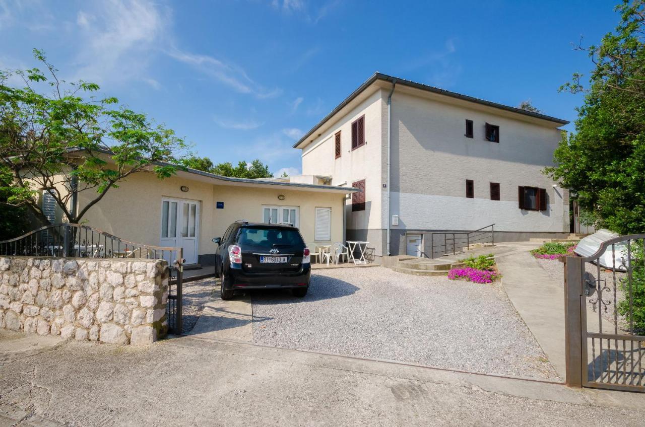 נובי ווינודולסקי Apartments Branimir מראה חיצוני תמונה